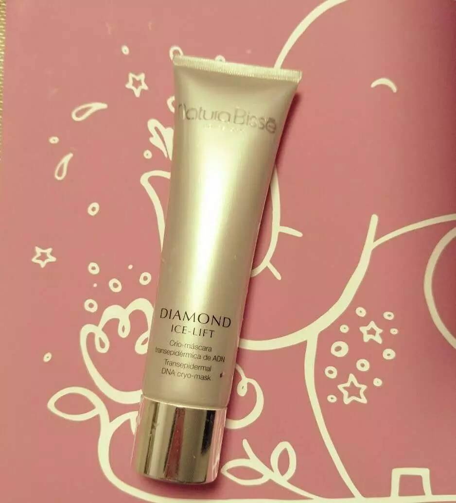 什么方法可以让皮肤嫩嫩滑滑,如何让皮肤光滑得像剥了壳的鸡蛋