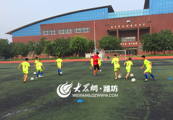 潍坊6-12岁儿童军训夏令营活动,潍坊2019年少年夏令营