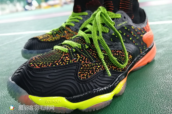 李宁桀骜篮球鞋测评,李宁ljjr288鸳鸯钉鞋测评