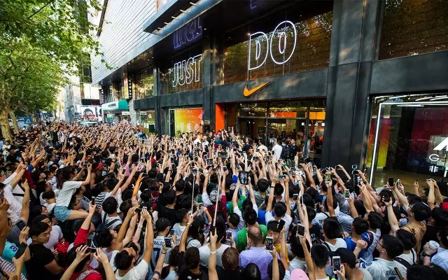 c罗中国行事件全过程,c罗中国行风波不断