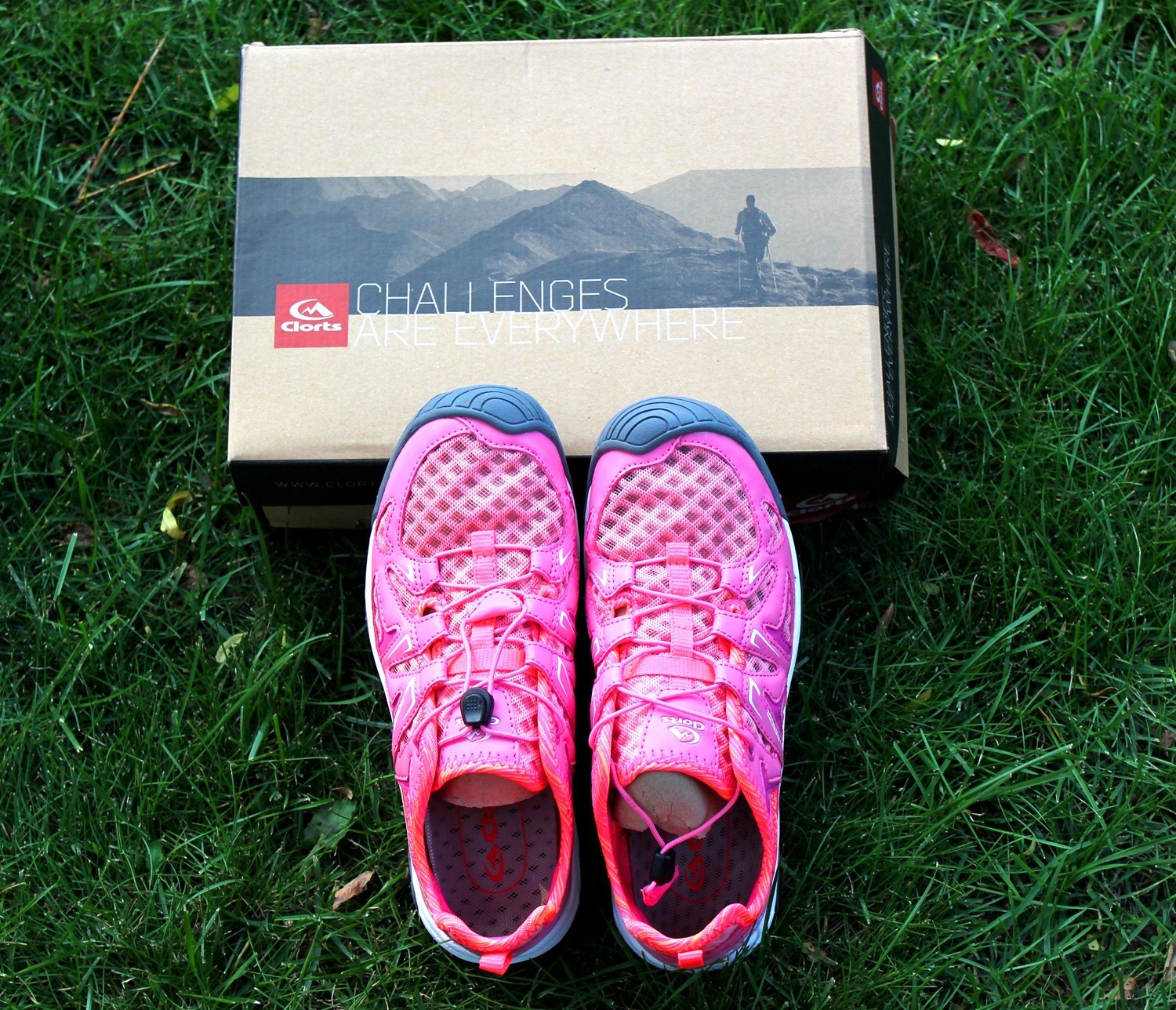 感受一份属于我的清凉——洛弛红Clorts户外溯溪鞋3H027D体验