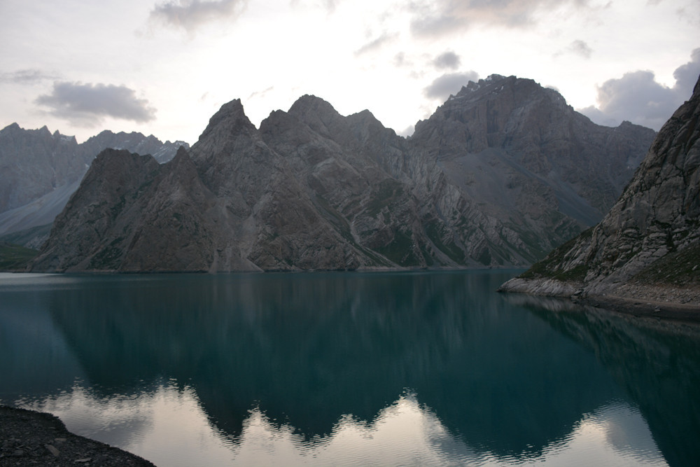 行者无疆-6月乌孙，漂洋过海为圣湖，翻山越岭因初心