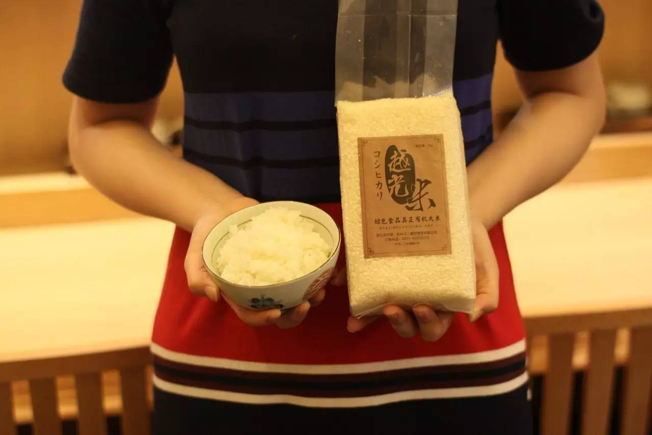 连曼殊都要去请教的日料教父，在捧红了杭州顶级日料后，竟然独自在解放路开了家亲民的料理小馆……