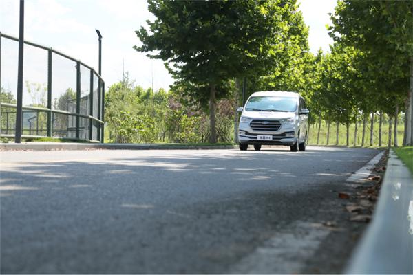 瑞风m4柴油好还是汽油版好跑长途,瑞风m4双燃料版自动挡高速实测