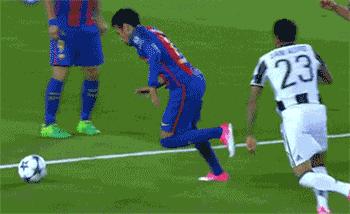 大巴黎2.2亿欧强挖内马尔？内少座驾可谓“平民”至极