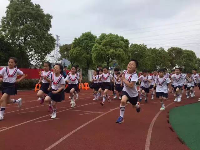 国家青少年特色足球学校,全国首批青少年足球特色学校