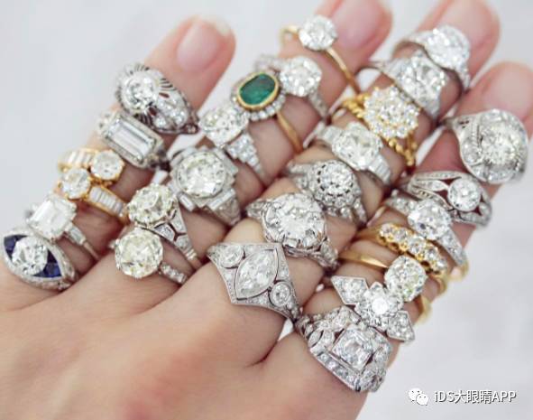 高圆圆同款婚戒一个多重,高圆圆直播带货手戴婚戒状态佳