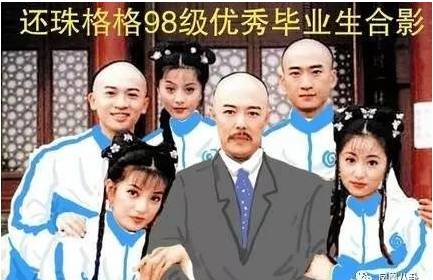 你为什么穿jk制服,我们为什么穿校服