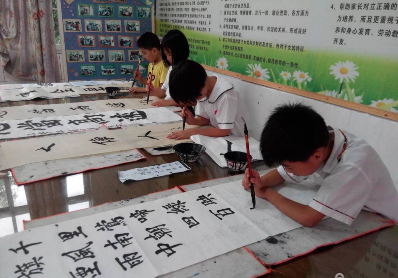 培根铸魂育新人廉洁从教守初心,办学理念培根铸魂启智润心