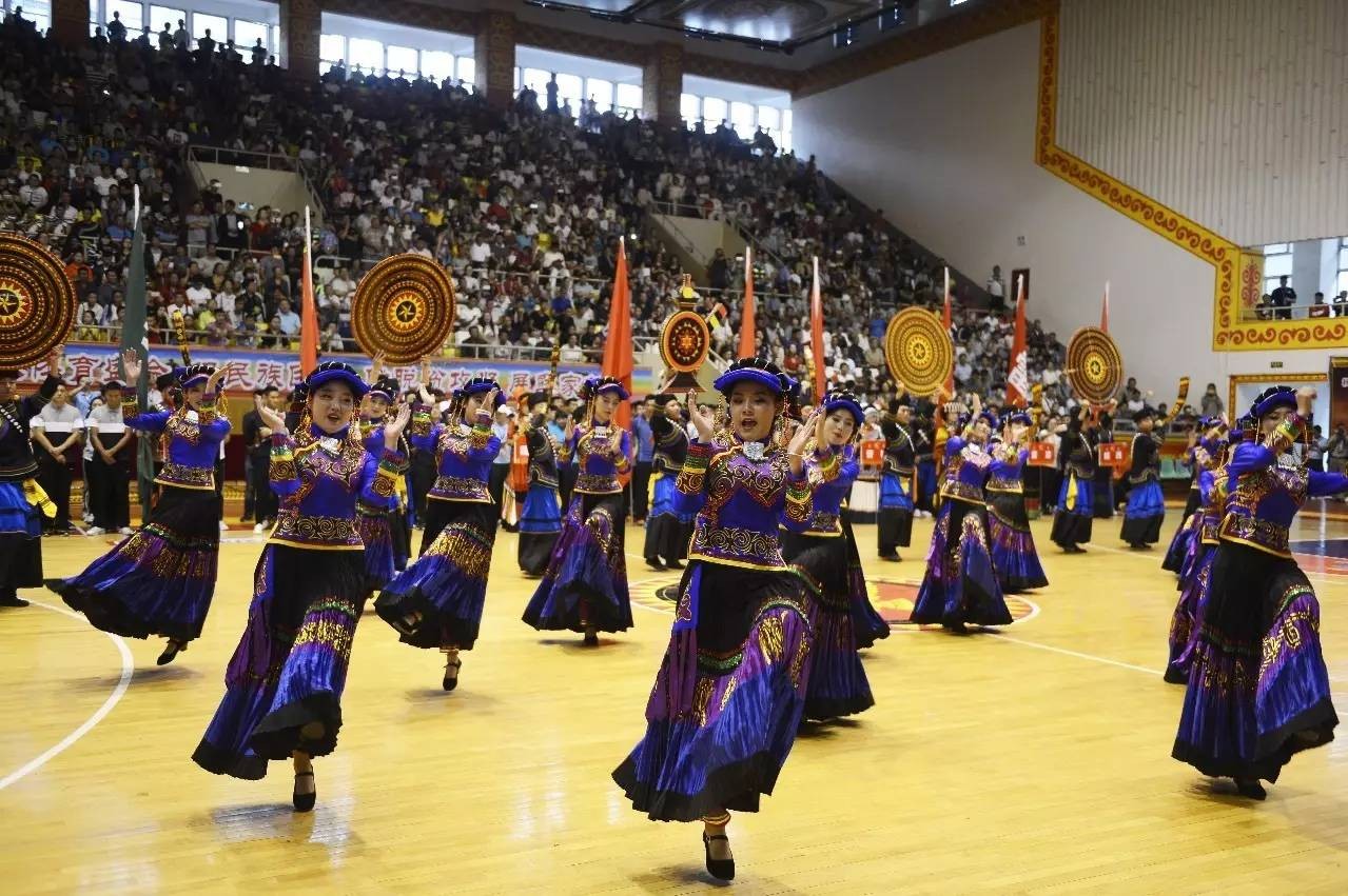 凉山州少数民族运动会开幕式视频,凉山州西昌市民族运动会