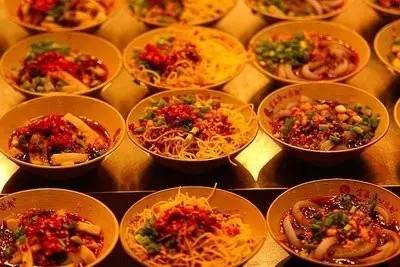 天气这么热都去哪玩,天气这么热去玩什么呢