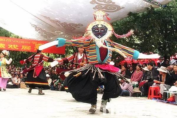 2014年雪顿节传统藏戏剧目表演,2023雪顿节罗布林卡藏戏表演