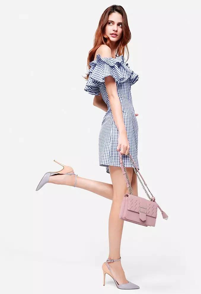 Madam问答室丨补水套装、补水喷雾仪、孕妇祛痘、小巧的包包、美白产品、长脸发型