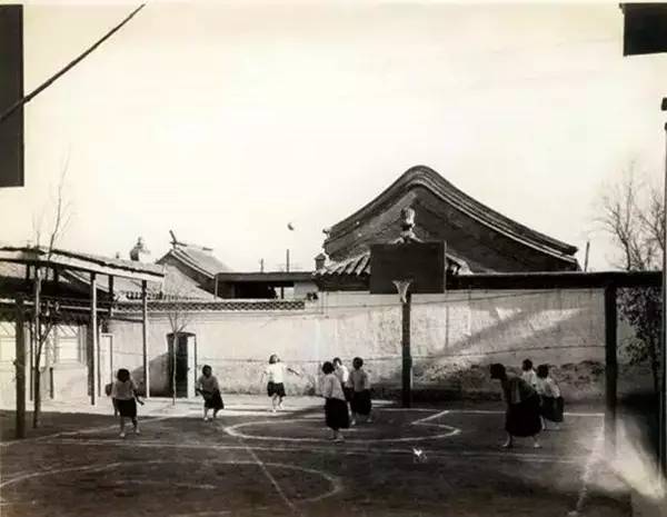 这是一座影响中国人100年的医院，却和一位美国富二代有着一段不得不说的情缘