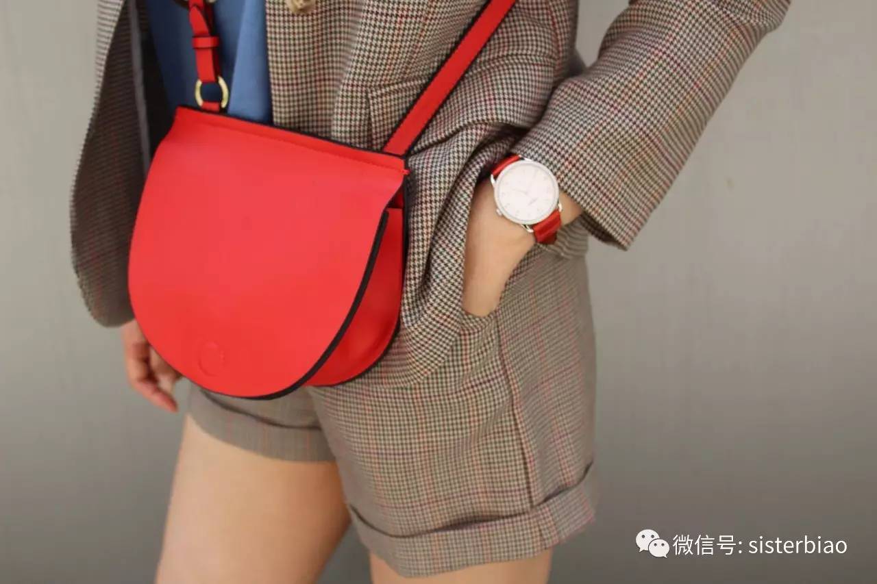 看到了大家挥舞的想要花钱的双手