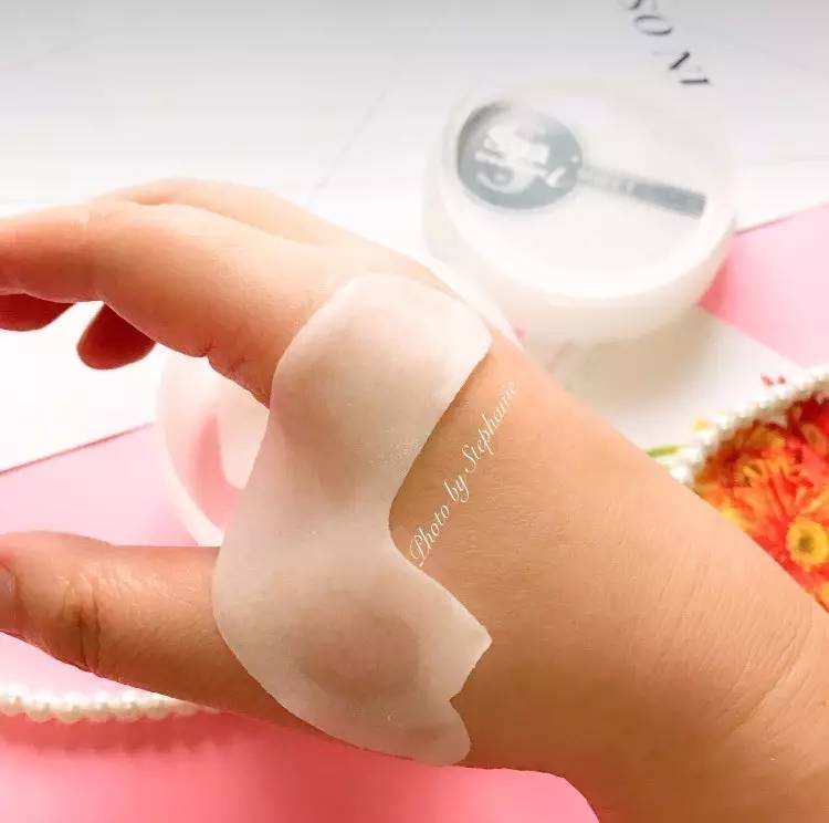 25岁如何平衡抗老和补水,过了25岁就开始用抗皱护肤品吗