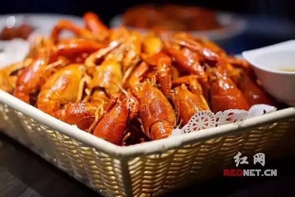 长沙吃虾网红店在哪里,长沙河西哪家油爆虾最好吃