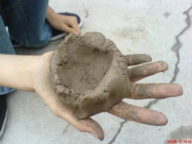 小时候上学时经历的生死瞬间,小时候上学的情景