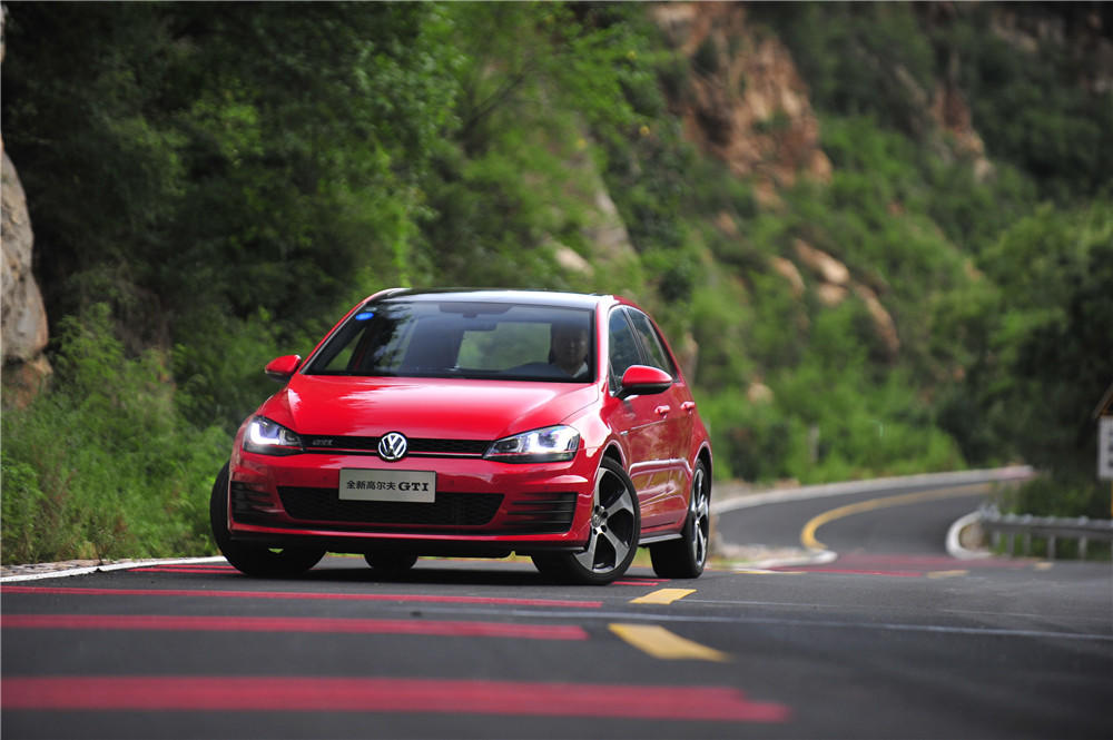 7代高尔夫gti2.0测评,高尔夫gti第6代路测