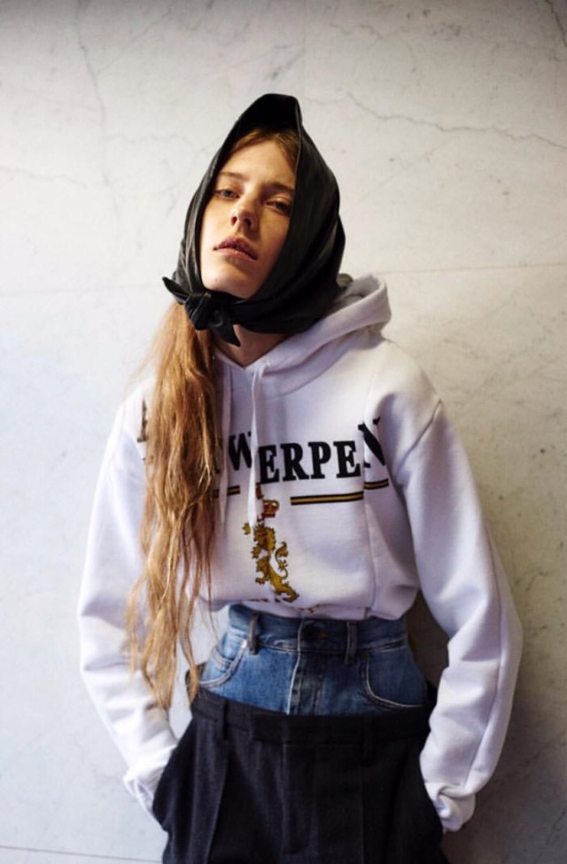 杨幂江疏影的时髦夹克,杨幂江疏影谁的衣服好