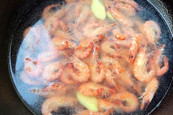 白灼基围虾煮熟后放一会变黑,白灼基围虾正常价格多少钱
