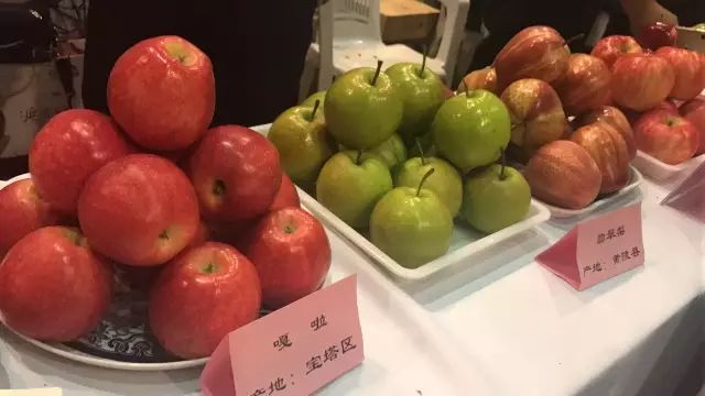 无锡吃货快去!2000多种商品,*疆新**红枣、台湾凤梨酥、阳山糯米饼分分钟抢空……看完只想立刻冲去现场!