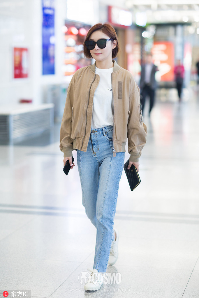 刚买完周冬雨的条纹西服，我又盯上了高圆圆的薄风衣