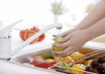 一岁男童吃了它全身发青，还抽出蓝紫色血……医生这样说！