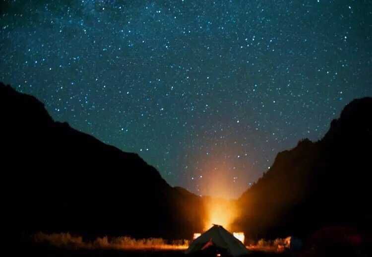 走近你就走进了痛苦出自哪里,走近你就是走近痛苦