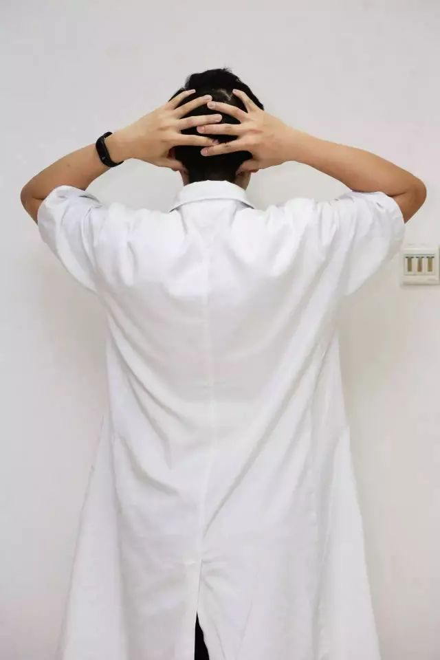 助眠瑜伽睡前动作,睡前黄金10分钟6个动作