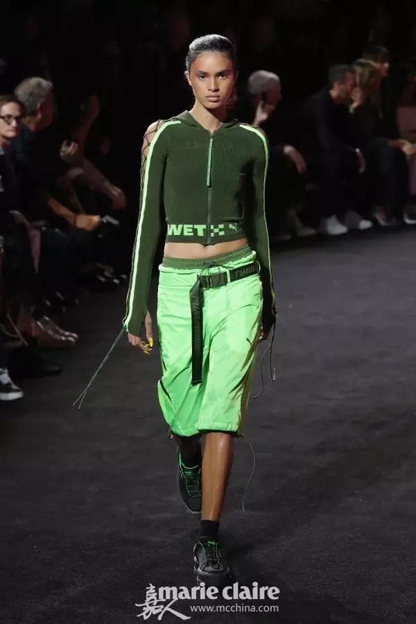 跟着表姐去看秀：时尚联名让人争相收入囊中的真相是？