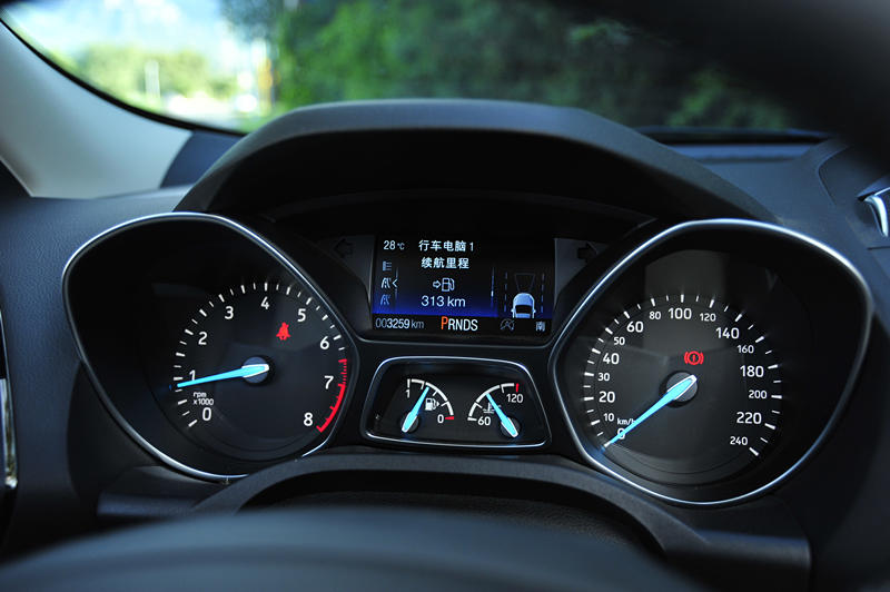 科雷傲和探界者哪个好,探界者和科雷傲选哪个