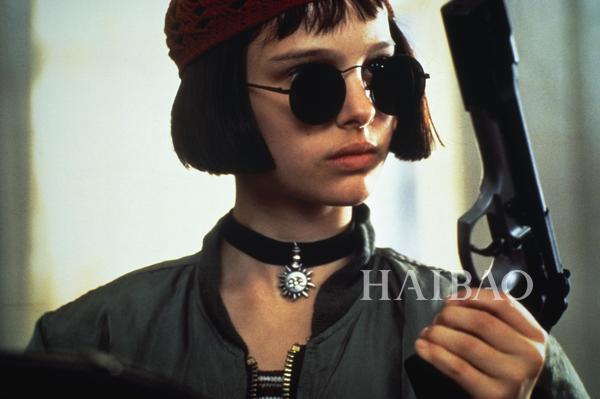 “美人鱼”专属夏日青春气息！「报君潮流眼」之林允：穿上粉红小礼裙，化身灵动潇洒的白日梦女！