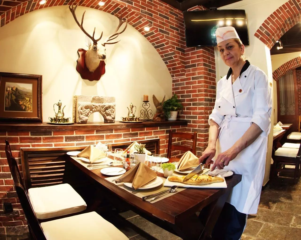 鲜报｜港丽餐厅越南河粉、海鲜饭全面上线！帝都CBD区鲜啤吧开启非洲风情