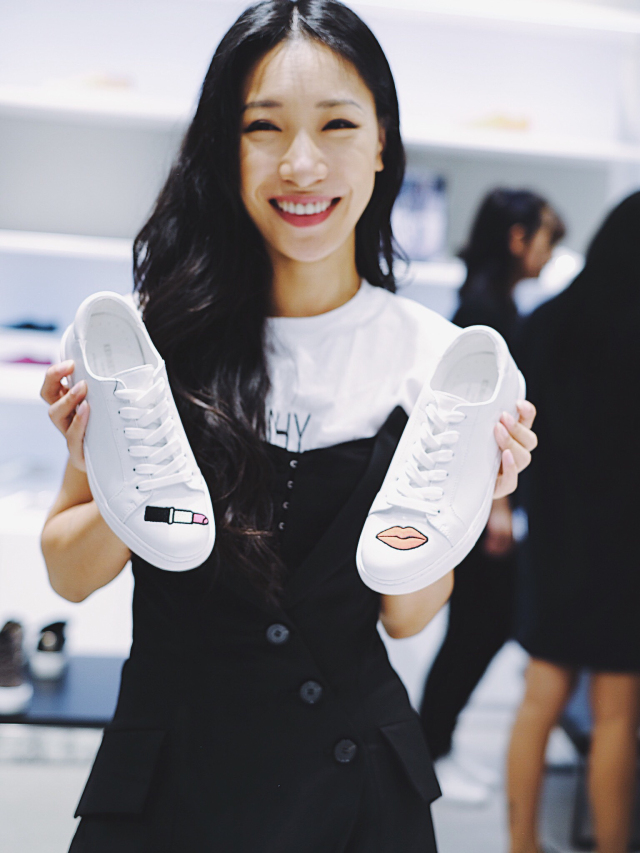 诚意满满｜OliviaPalermo、MirandaKerr都在穿的小白鞋终于入驻中国啦，这次居然还带来了新朋友！