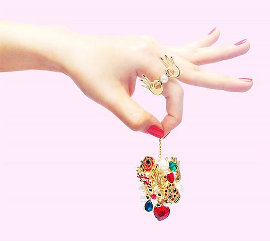 韩国最近很火的饰品,今年最火的高端饰品