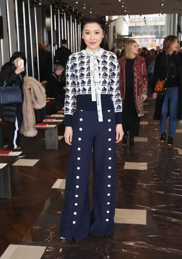 toryburch2021春夏系列出镜,toryburch秋冬度假系列