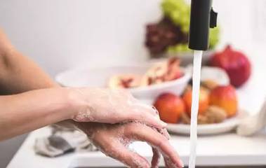 90度开水大面积烫伤急救,儿童开水烫伤急救处理