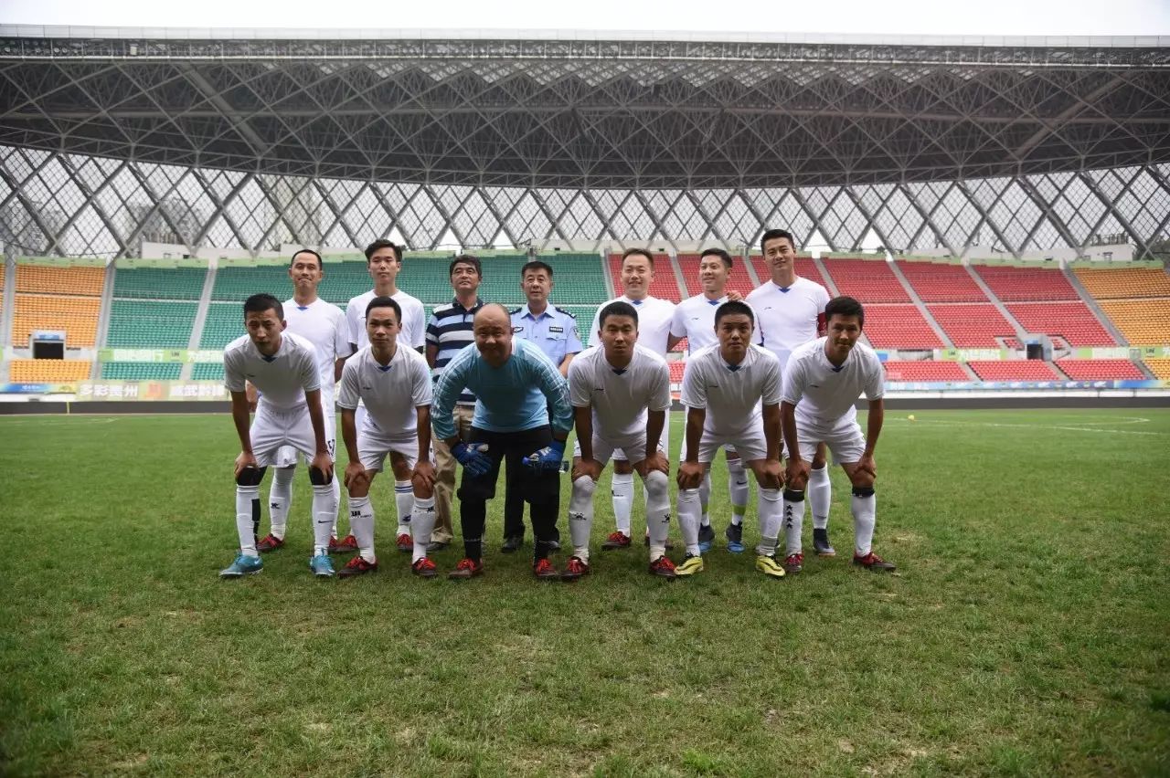 我们这五年诗朗诵,我们这五年剧情介绍