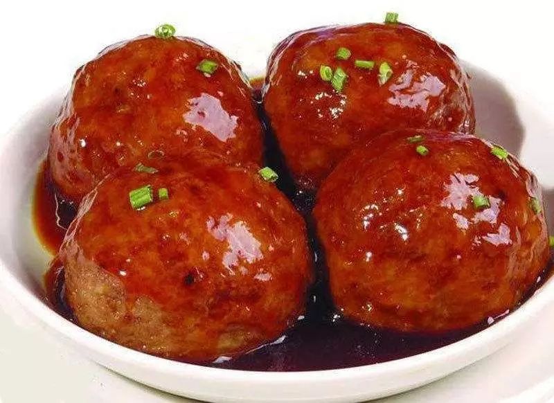 狮子头怎么做才能入口即化,为啥狮子头不用肉末