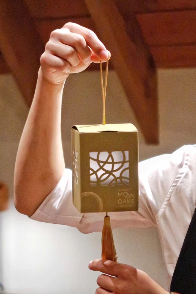 听说星巴克的月饼意味深长,星巴克月饼有多难吃