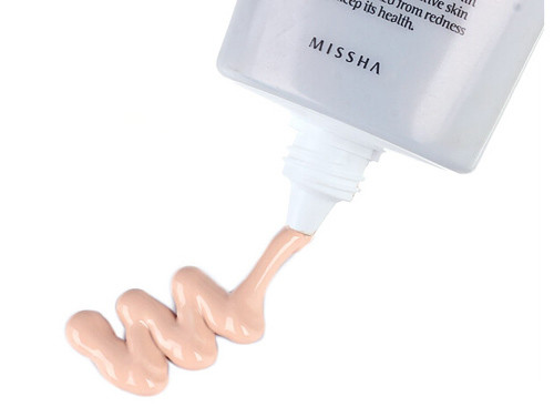 怎样正确使用bb霜,怎么用bb霜更服帖