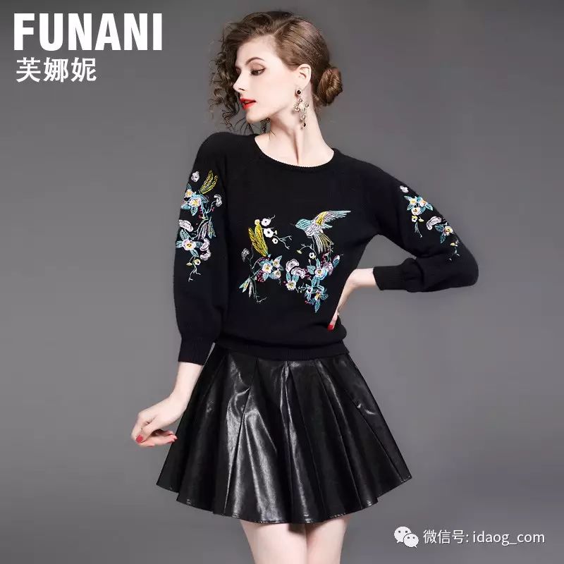 新款套装裙时髦又减龄冬天,套装裙两件套小香风针织秋冬