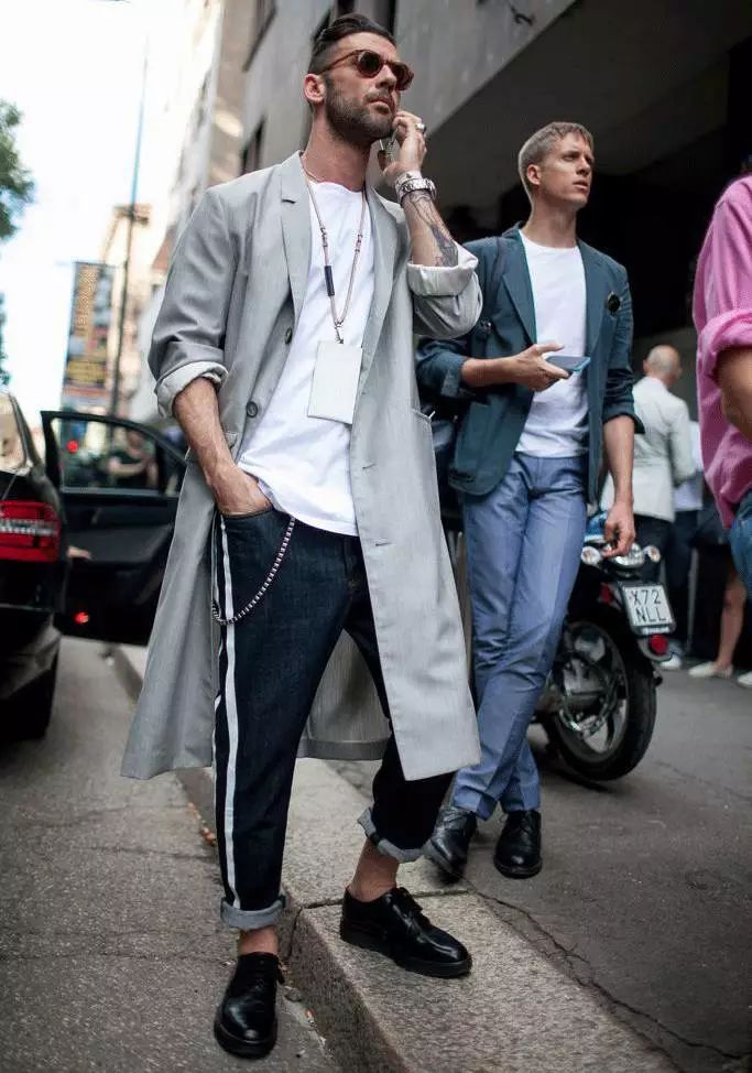 在姑娘眼中，你的鞋品决定了你的床品｜基本款