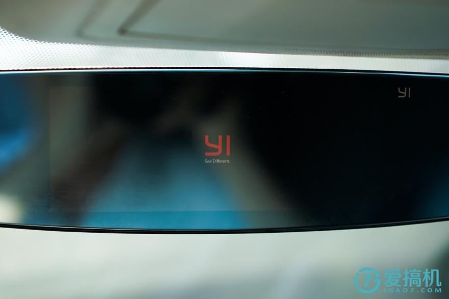 小蚁行车记录仪后视镜版开机,小蚁行车记录仪带循环录像功能