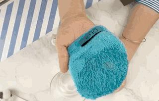 找女友只服冯绍峰，我却心疼赵丽颖找不到一双好鞋~