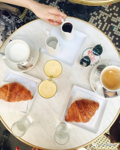 赵丽颖18巴黎时装周,赵丽颖咖啡馆