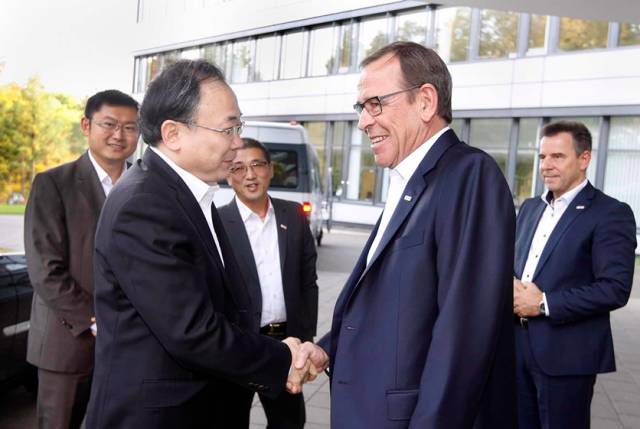 工业强市产业兴市项目,产业集群推进工业强市的路径分析