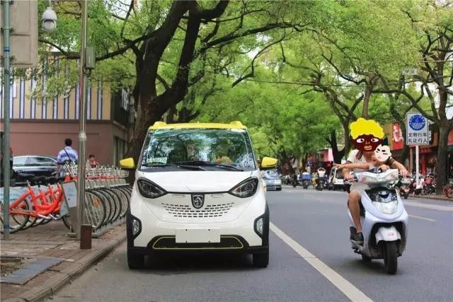 两个南宁人，两个桂林人，一个湖南人专门跑到柳州，就为了买这个东西，还说……