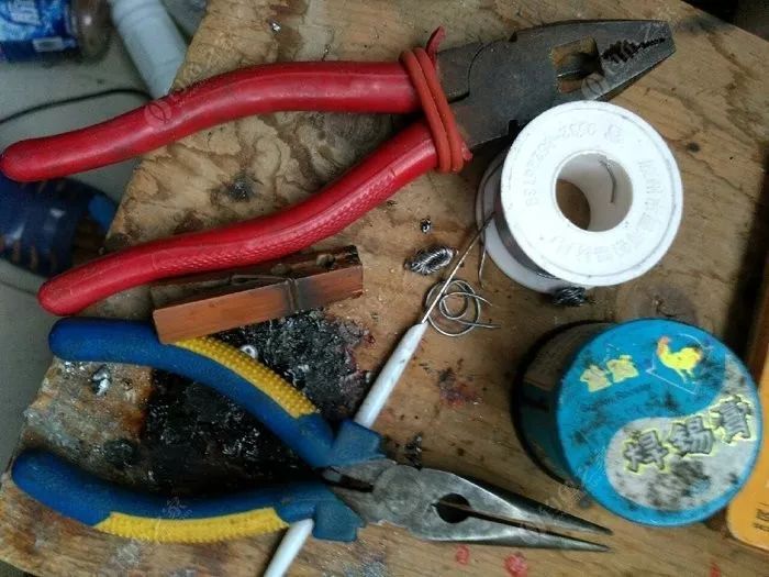 做朝天钩焊锡松散不牢固,朝天钩要不要加铅